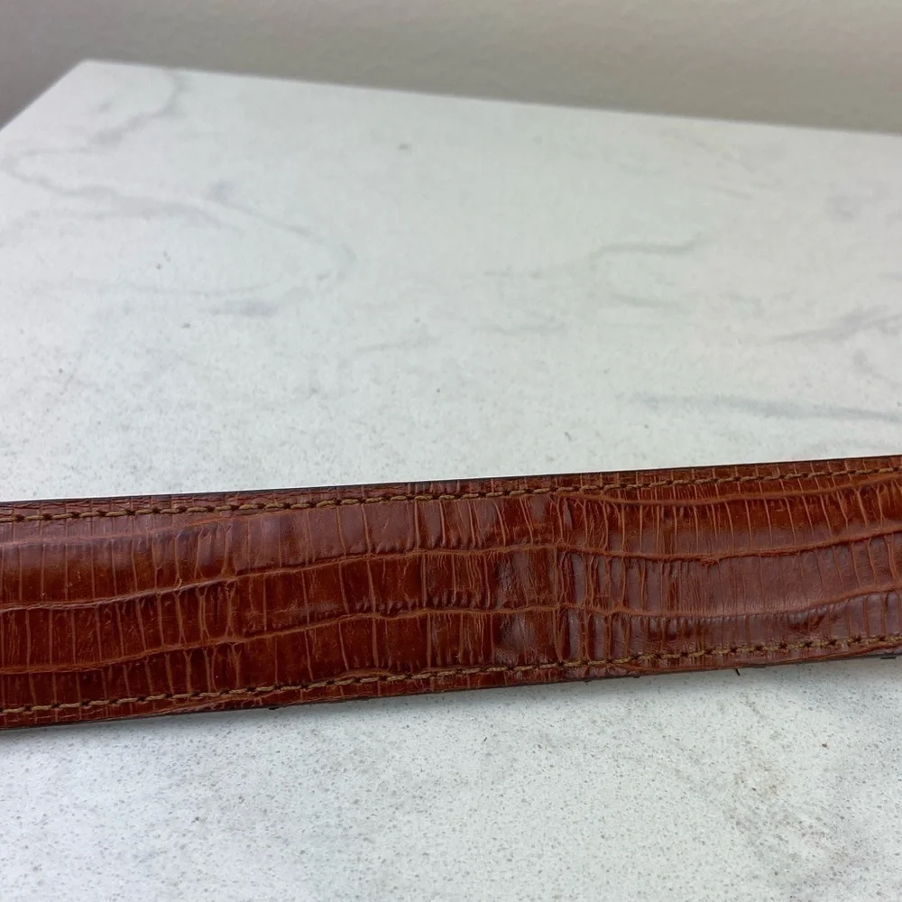 PGA TOUR TOP GRAIN MEN’S REPTILE EMBOSSED LEATHER BELT BROWN AND SILVER